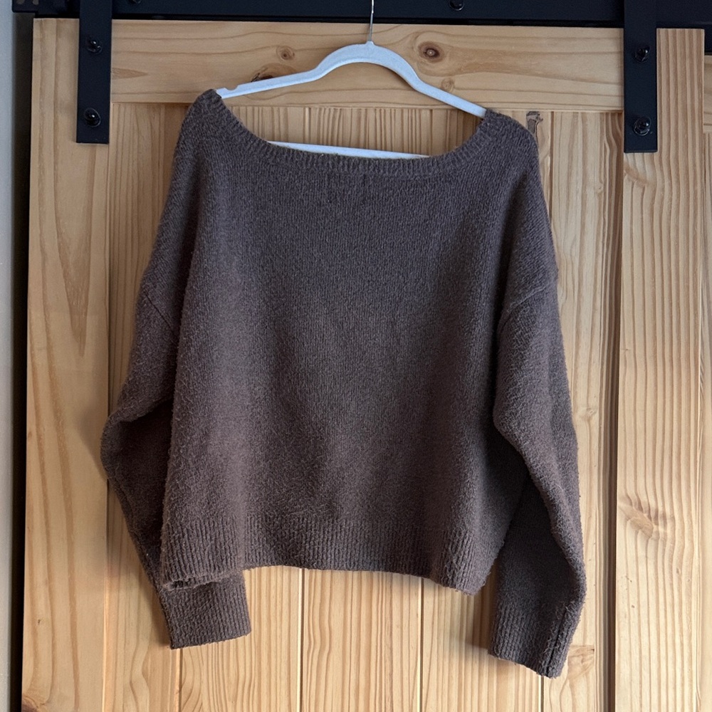Cozy Brown Sweater with Leopard Star Accent Super Soft - Picture 3 of 3